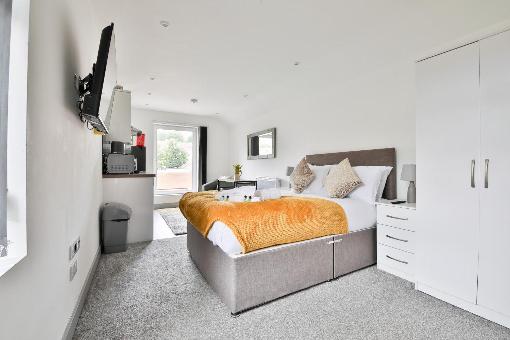 Charming In Apartment *